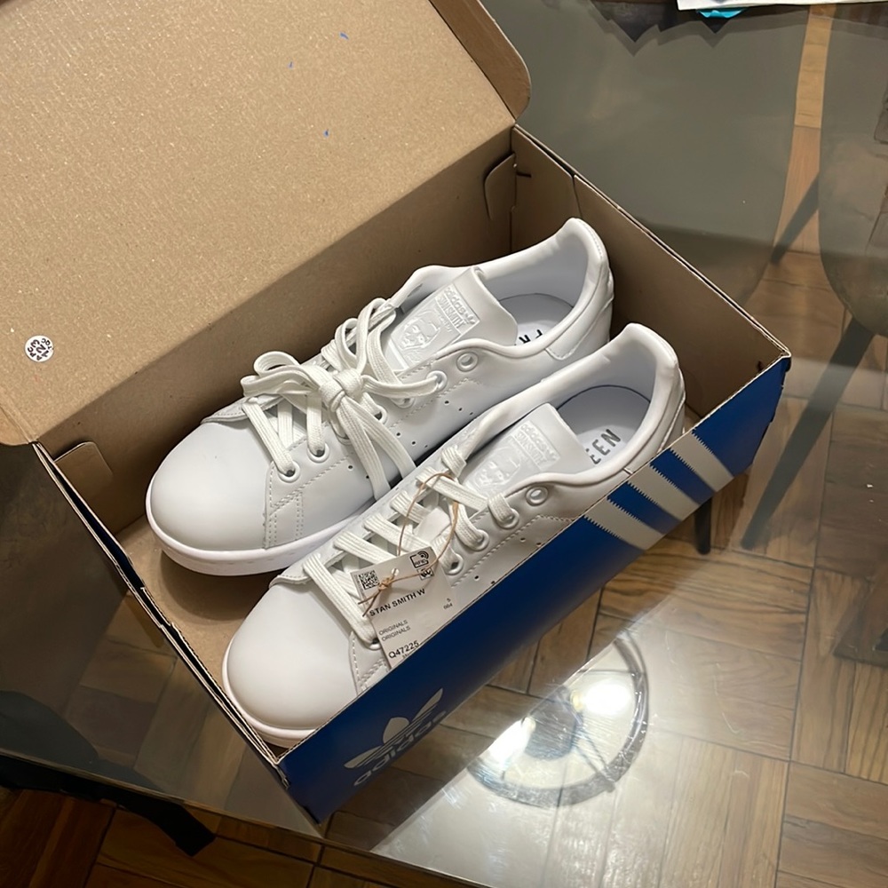 Adidas Stan smith women’s sneakers
